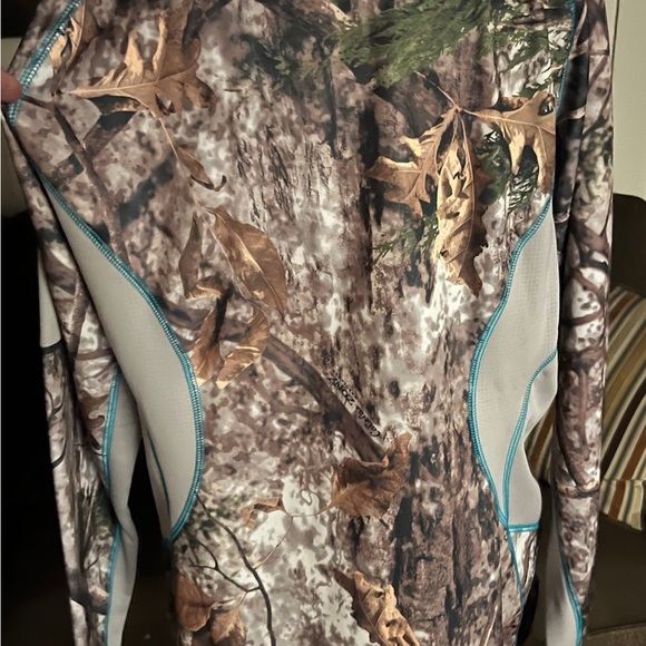 Cabelas • Camouflage • Green/ Brown • Women’s • Size Large • Jacket - Picture 12 of 16